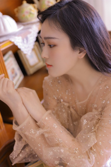日韩美女